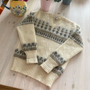 Vintage Cream Iceland Wool Sweater